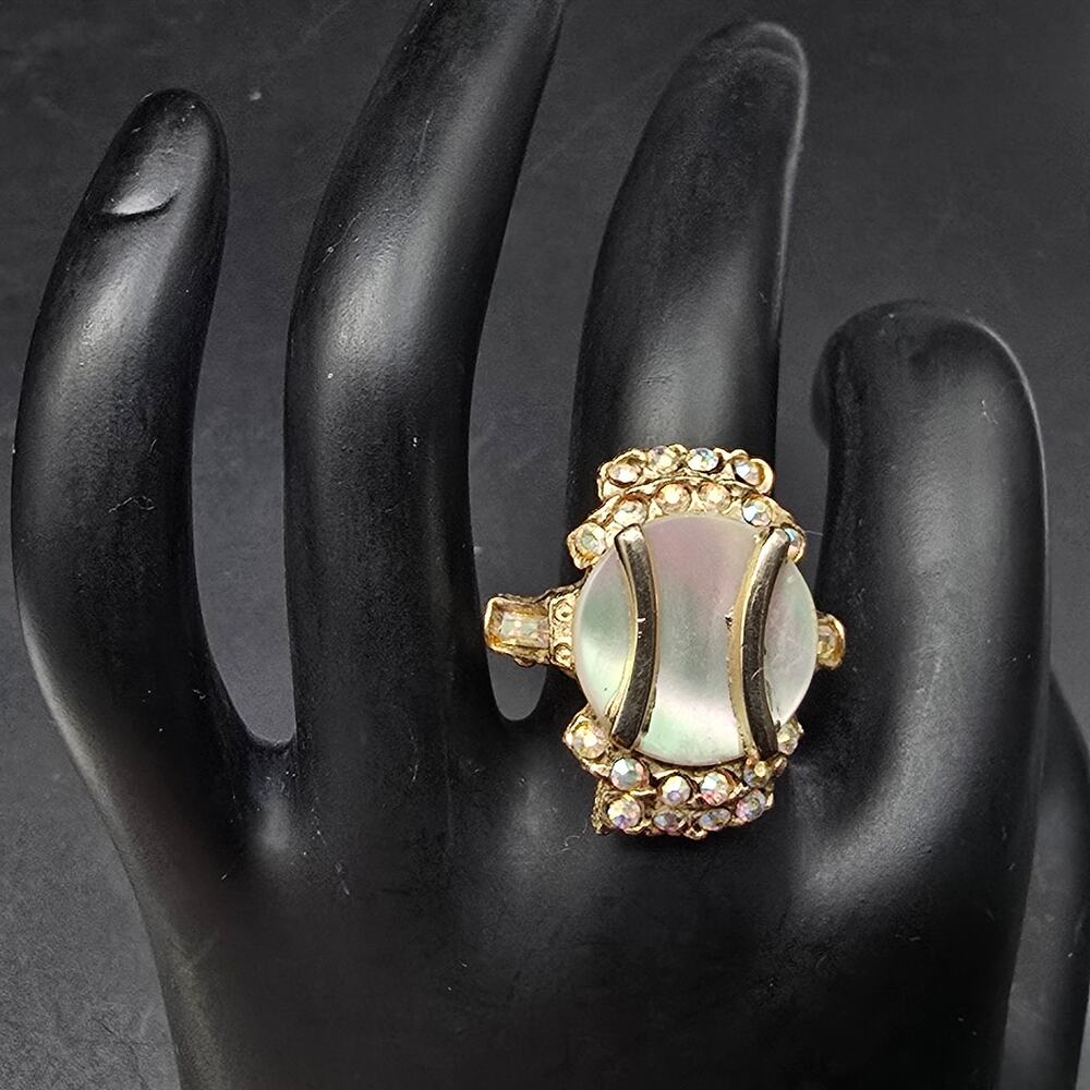 Mother of Pearl Rhinestone Ring Size 6.75 Adjustable - Picture 6 of 7